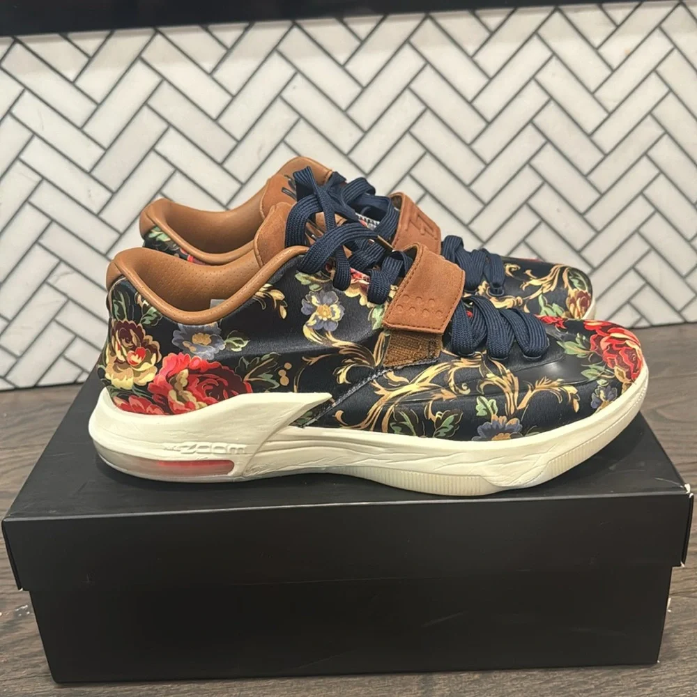 KD VII Ext Floral QS - Picture 1 of 8
